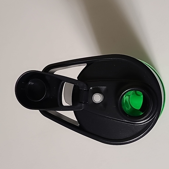 O2 Cool water bottle - Picture 4 of 5